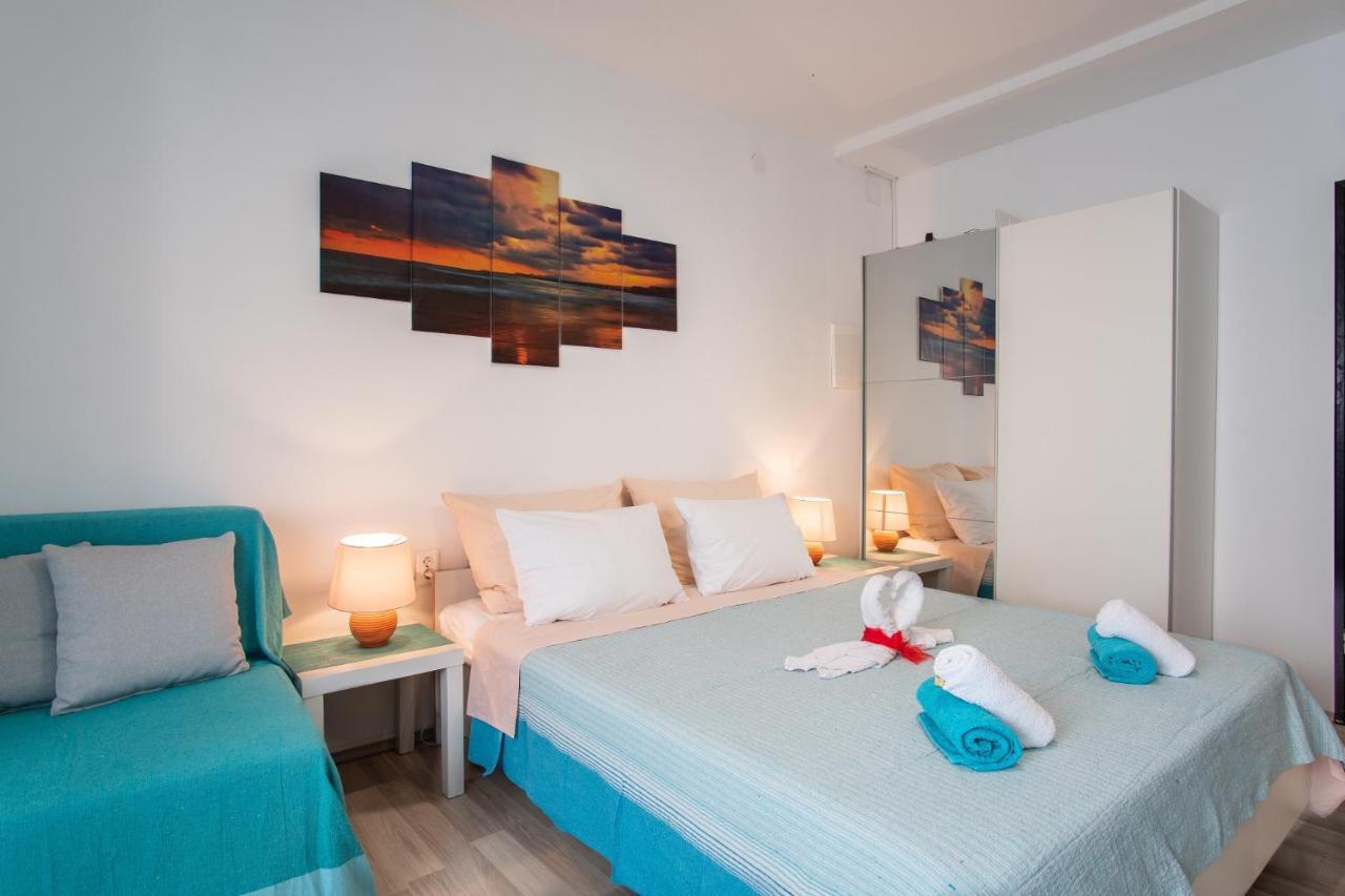 Private Holliday Apartment Pag Town Exterior foto